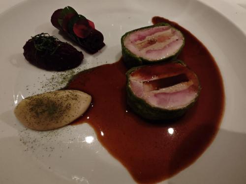 Crepinette von Wachtel und Gänseleber