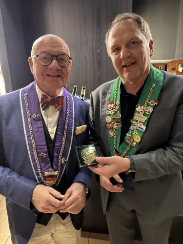 Commandeur gold - 20 Jahre Mitglied Bert Wilden
